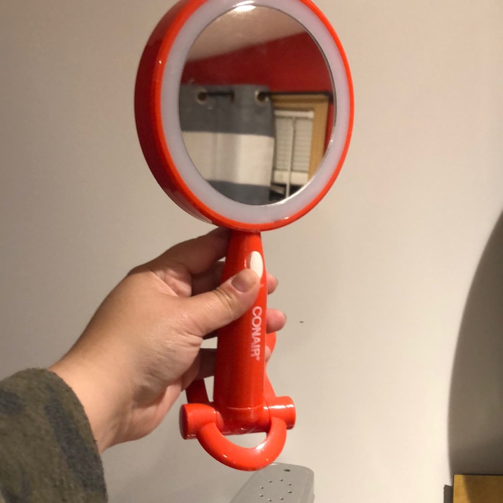 Conair Make Up Mirror w/light
